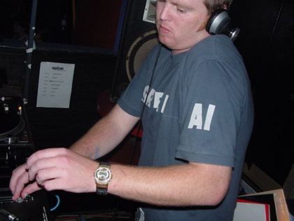 DJ Cuta - System 6 rave DJ, Brisbane