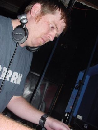 DJ Cuta - System 6 rave DJ, Brisbane