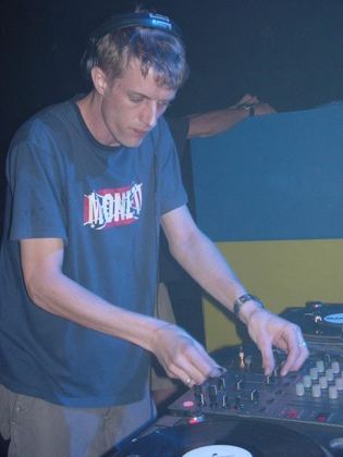 DJ Thief - System 6 rave DJ, Brisbane