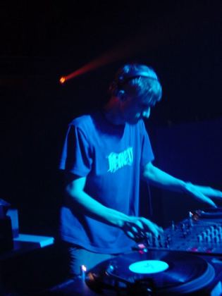 DJ Thief - System 6 rave DJ, Brisbane