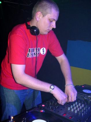 Ed Real - System 6 rave DJ, Brisbane