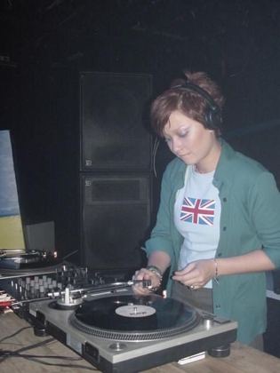 Jen E - System 6 rave DJ, Brisbane