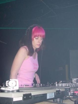 Nil and Tracy - System 6 rave DJ, Brisbane