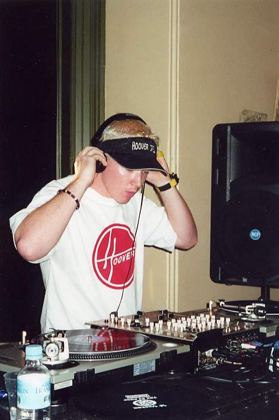Quantum - System 6 rave DJ, Brisbane