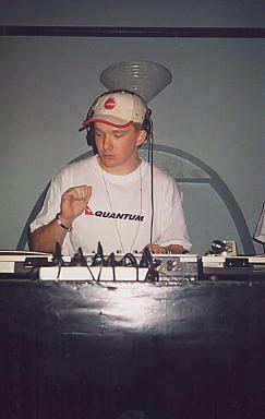 Quantum - System 6 rave DJ, Brisbane