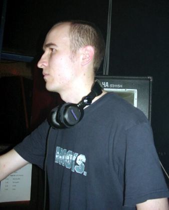 Scott Walker - System 6 rave DJ, Brisbane